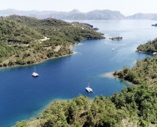 Hisarönü Körfezi Kuzey Yakasında Yelken 